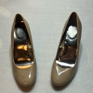 New Merona patent pumps heels. Size 10.